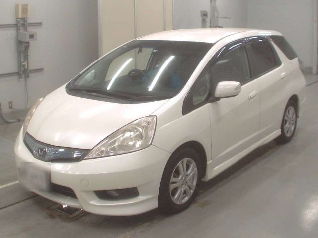 20211 Honda Fit shuttle GP2 2011 г. (CAA Tokyo)